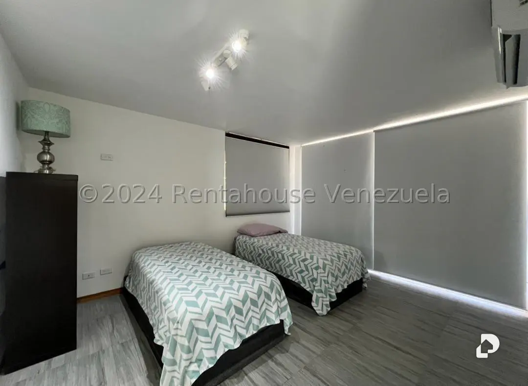 Casa en Prados del Este, Caracas – 26