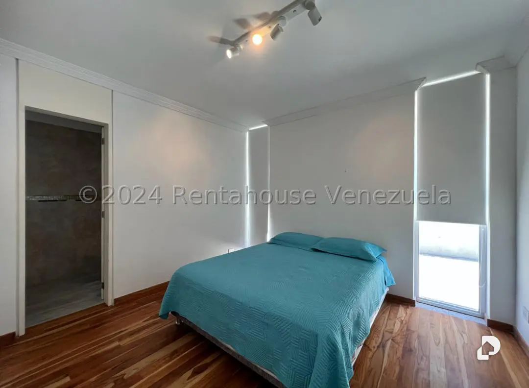 Casa en Prados del Este, Caracas – 24