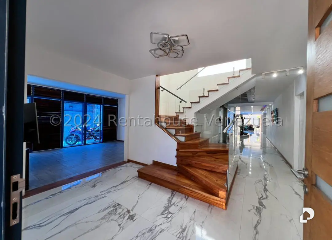Casa en Prados del Este, Caracas – 3