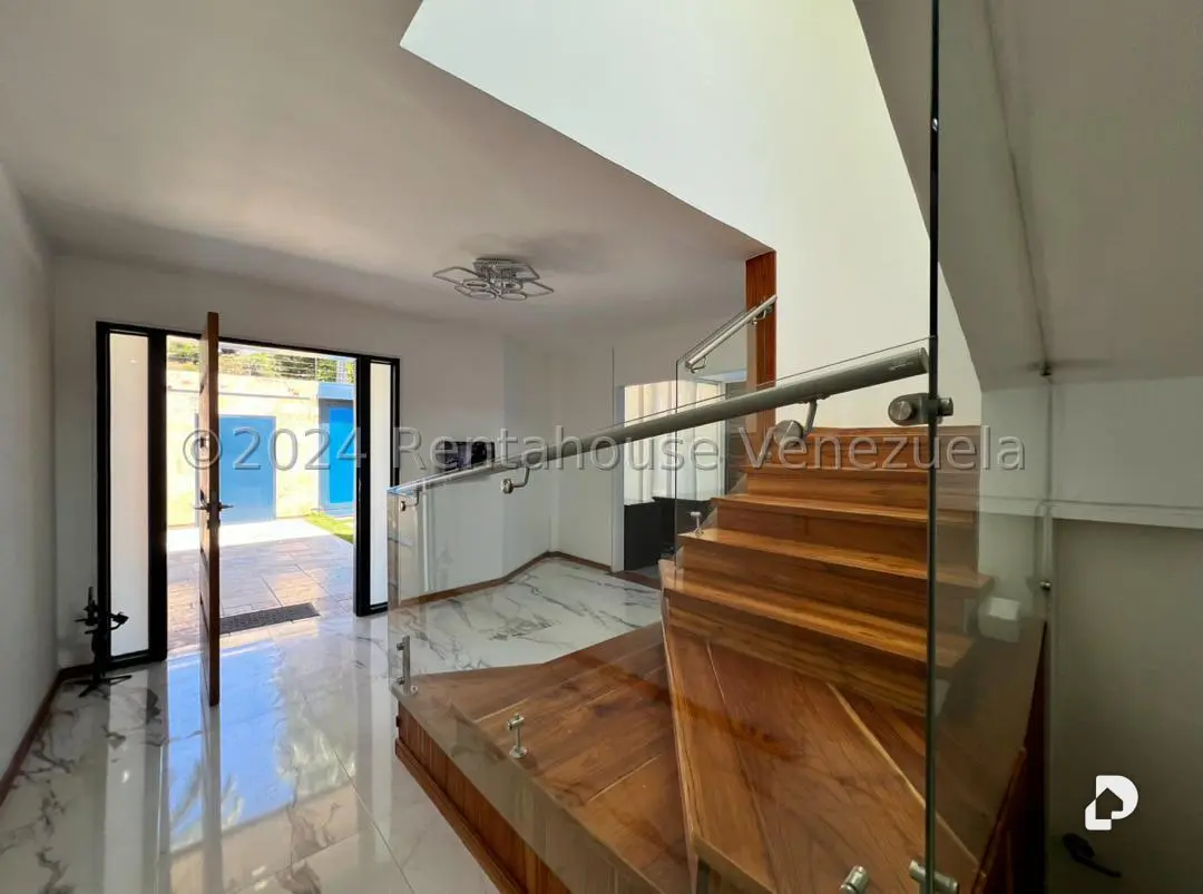 Casa en Prados del Este, Caracas – 22
