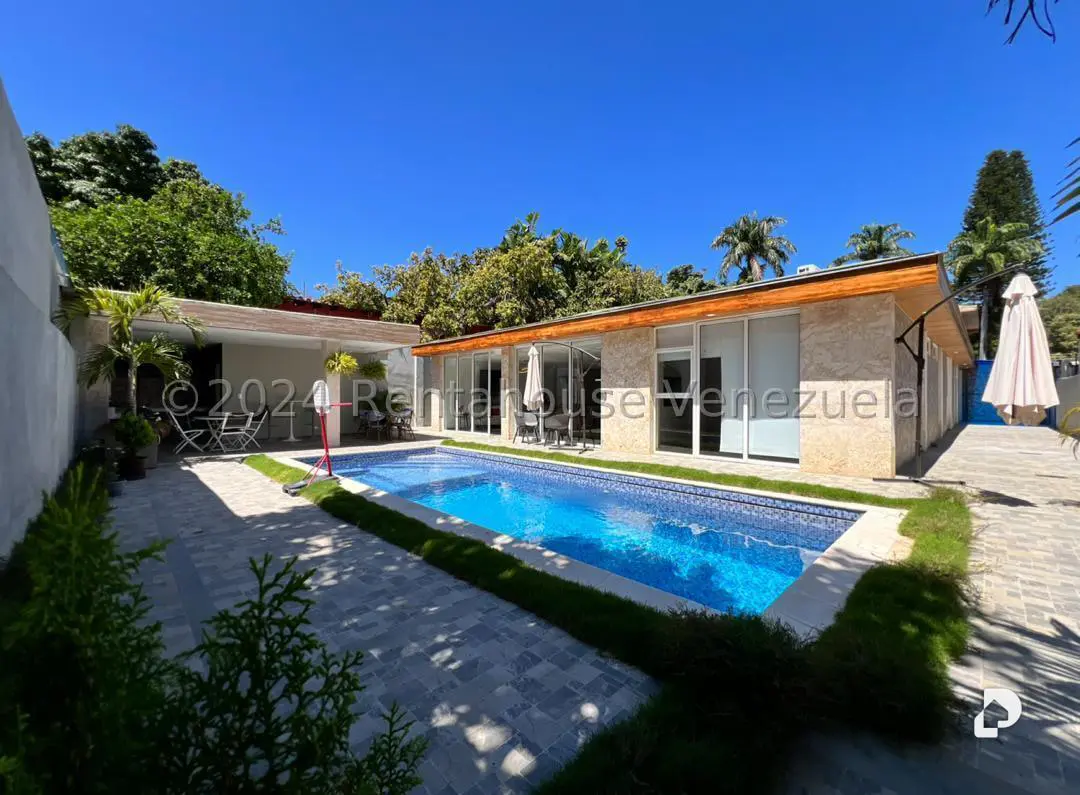 Casa en Prados del Este, Caracas – 17
