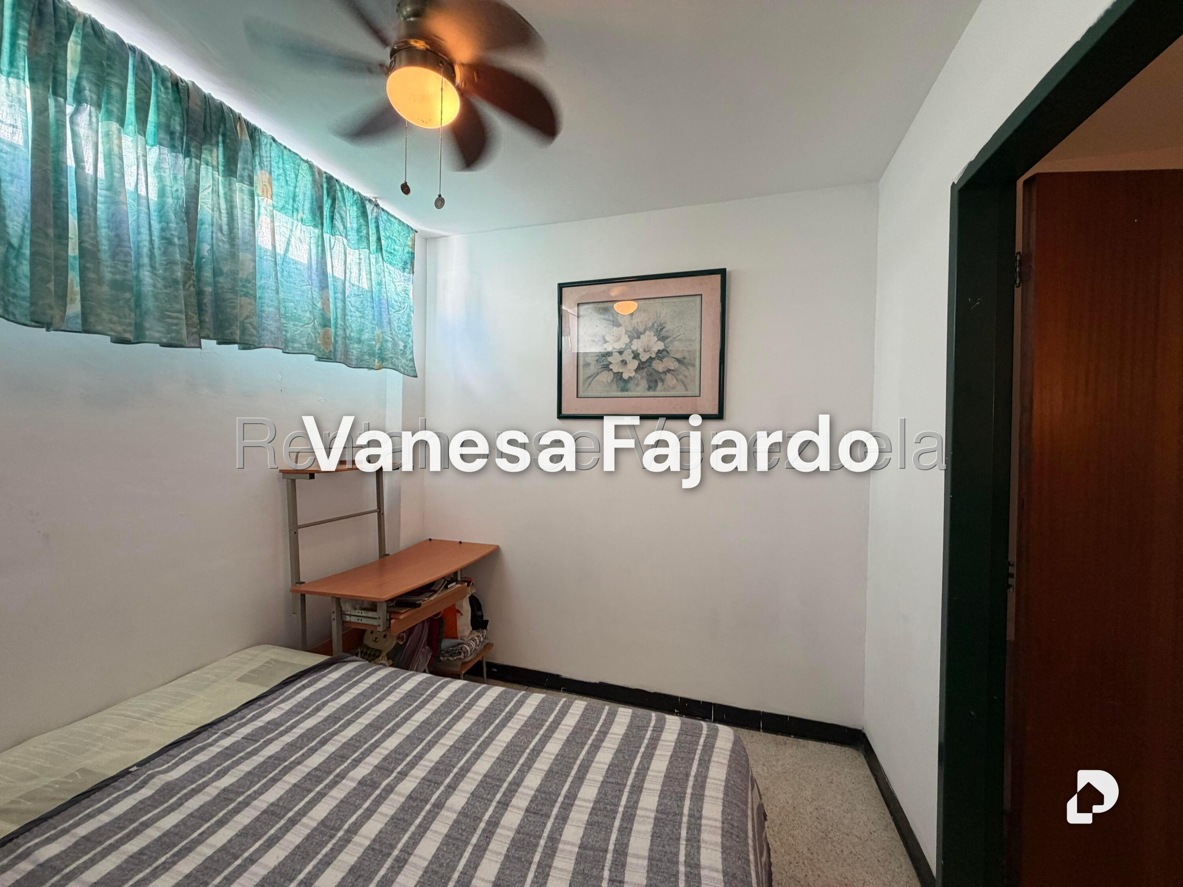 Casa en La Trinidad, Caracas – 14