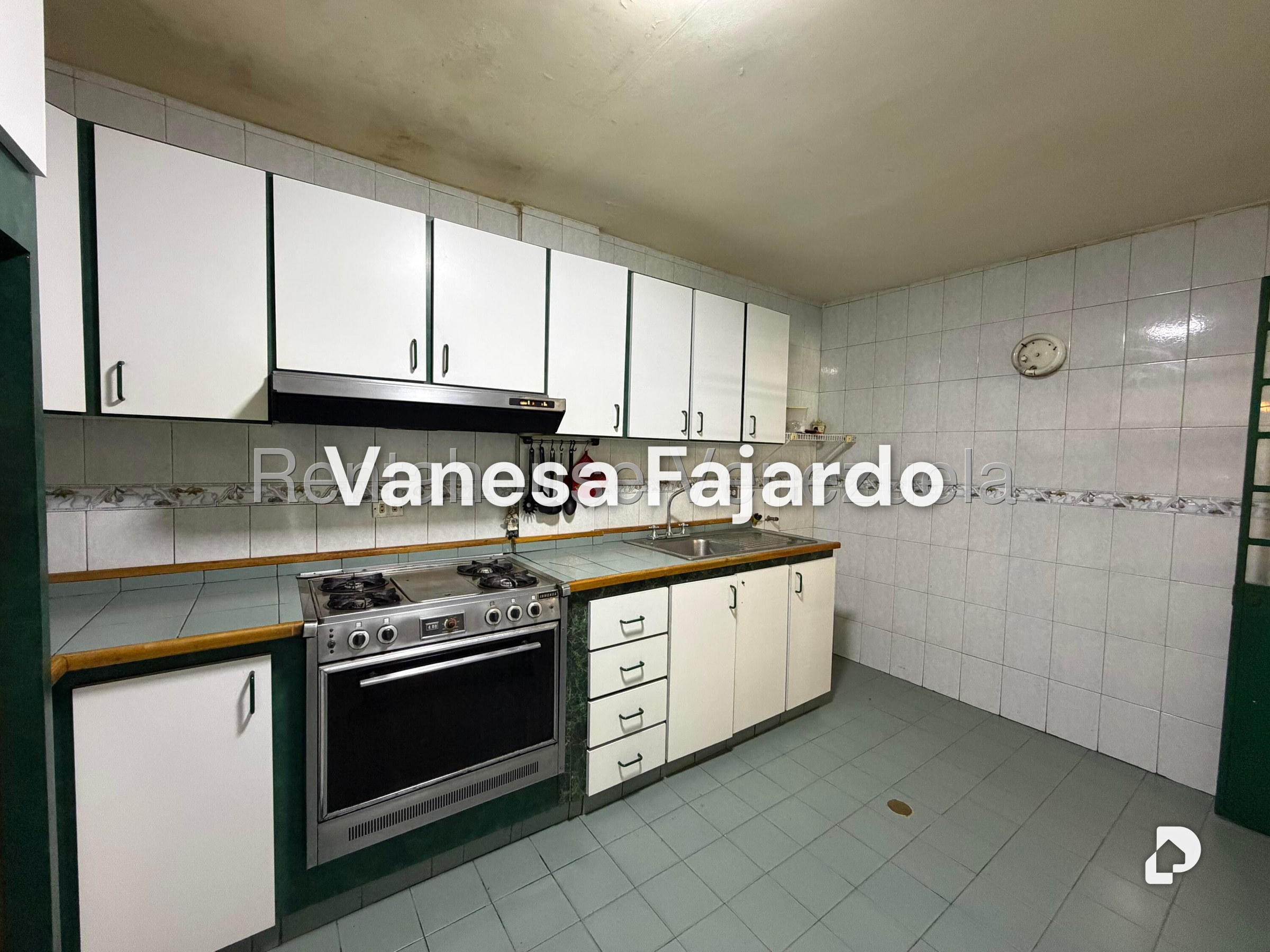Casa en La Trinidad, Caracas – 7