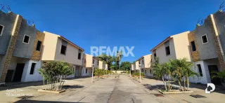 Townhouse en 5 de San Jacinto, Maracaibo – 13