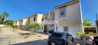 Townhouse en 5 de San Jacinto, Maracaibo – 22