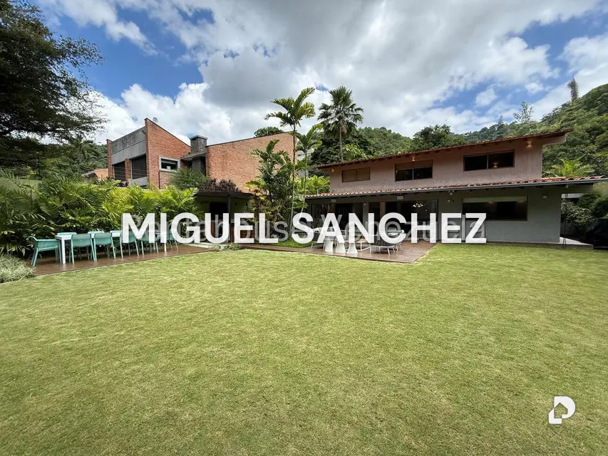 Casa en Colinas de Tamanaco, Caracas – 2