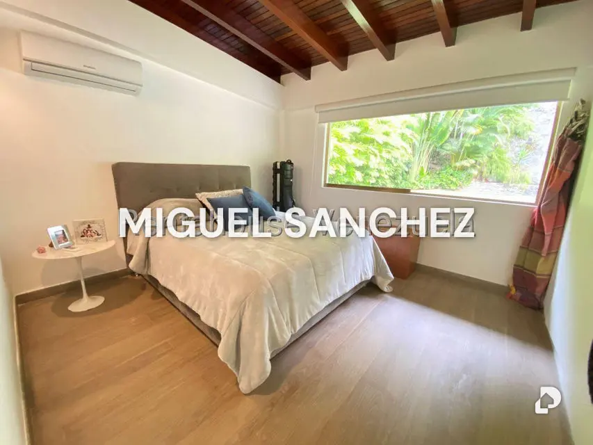 Casa en Colinas de Tamanaco, Caracas – 18