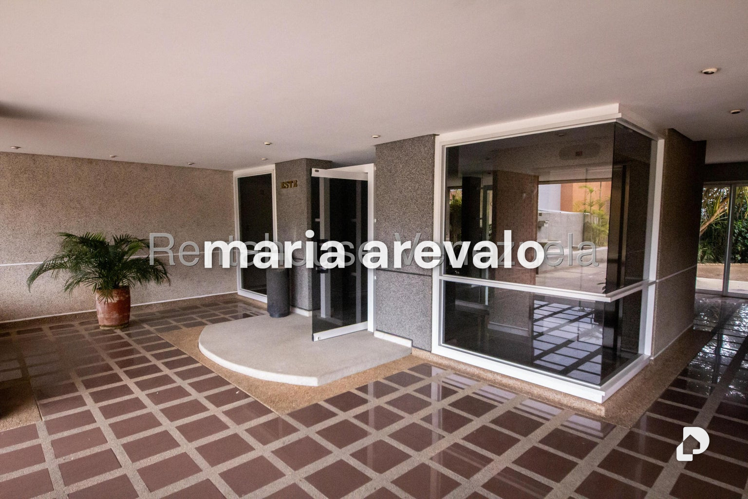 Apartamento en Lomas de La Lagunita, Caracas – 2