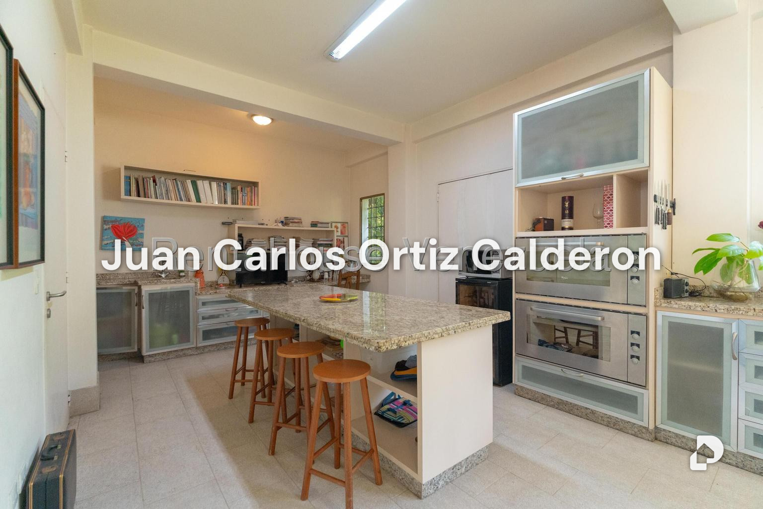 House in Miranda, Caracas – 19