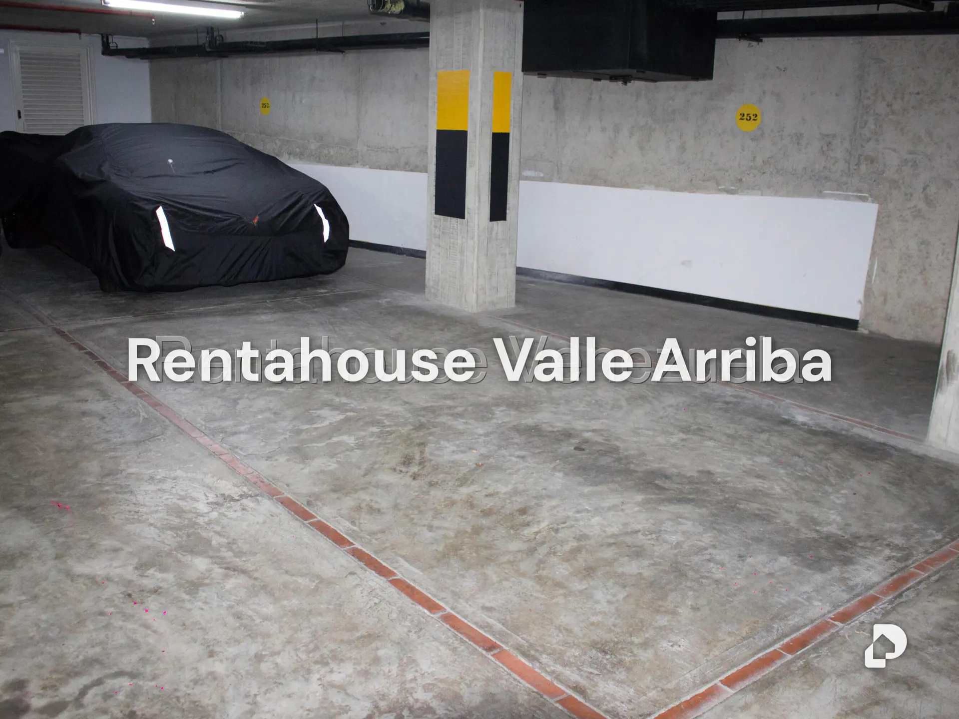 Apartamento en Campo Alegre, Caracas – 25