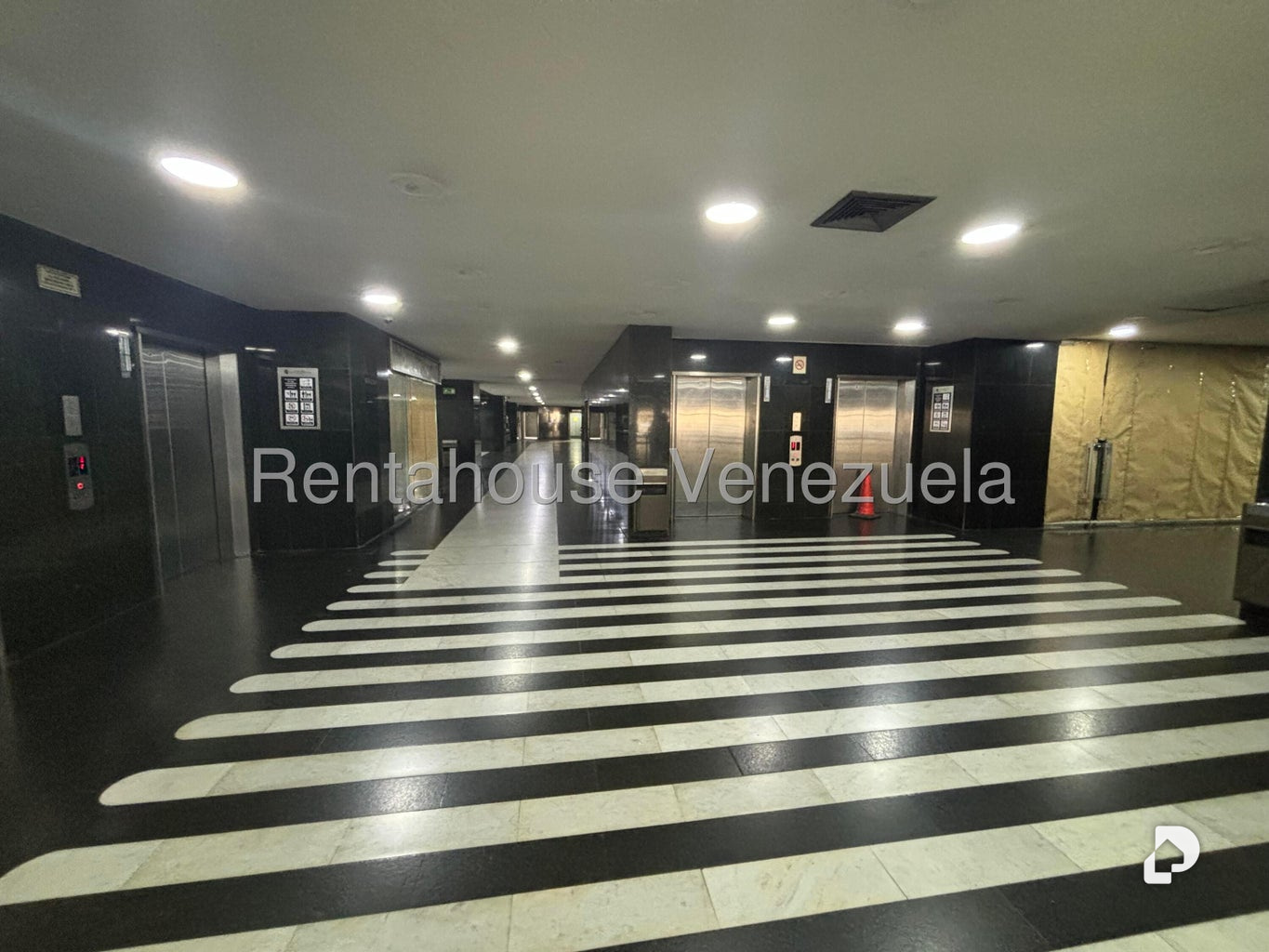 Local comercial en La California Norte, Caracas – 19