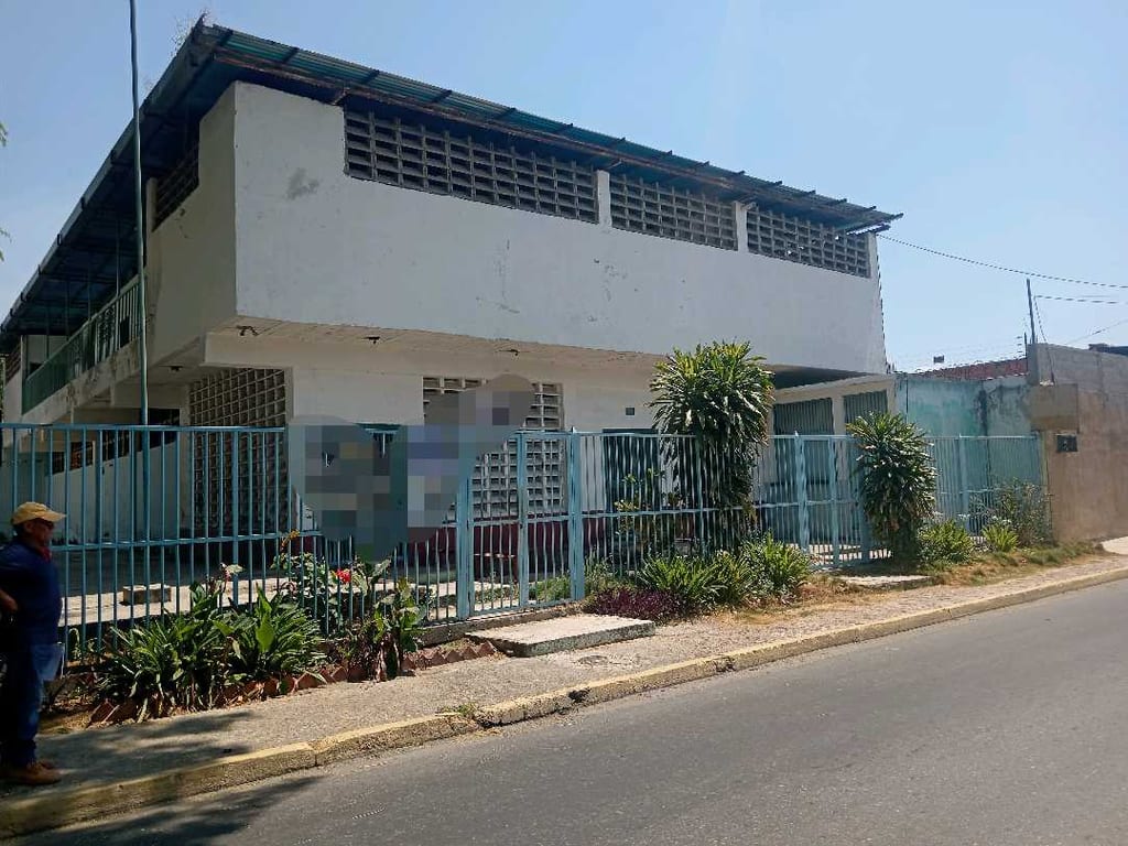 Building in Casco Guacara, Guacara - 1