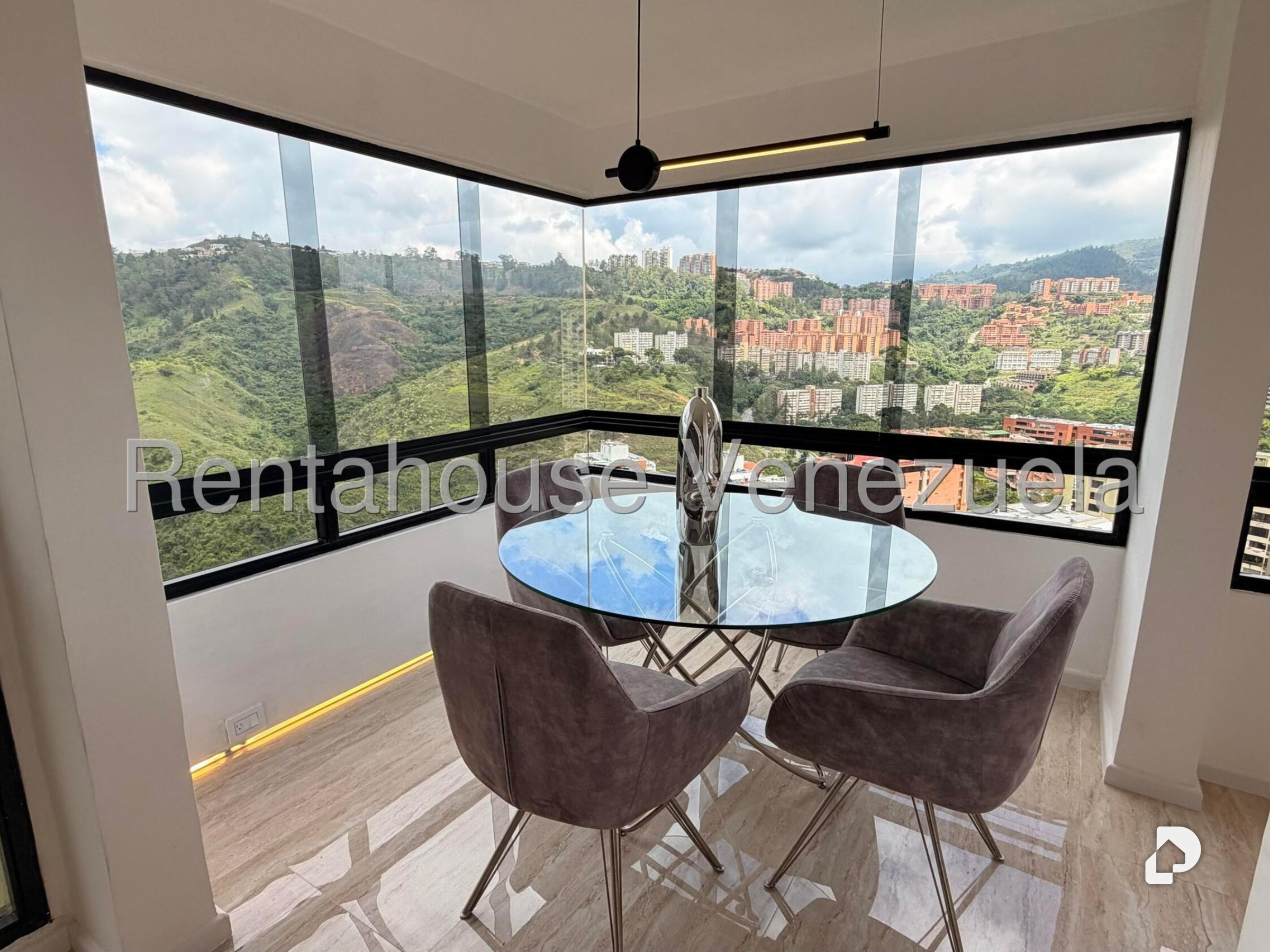 Apartamento en Guiacay, Caracas – 15