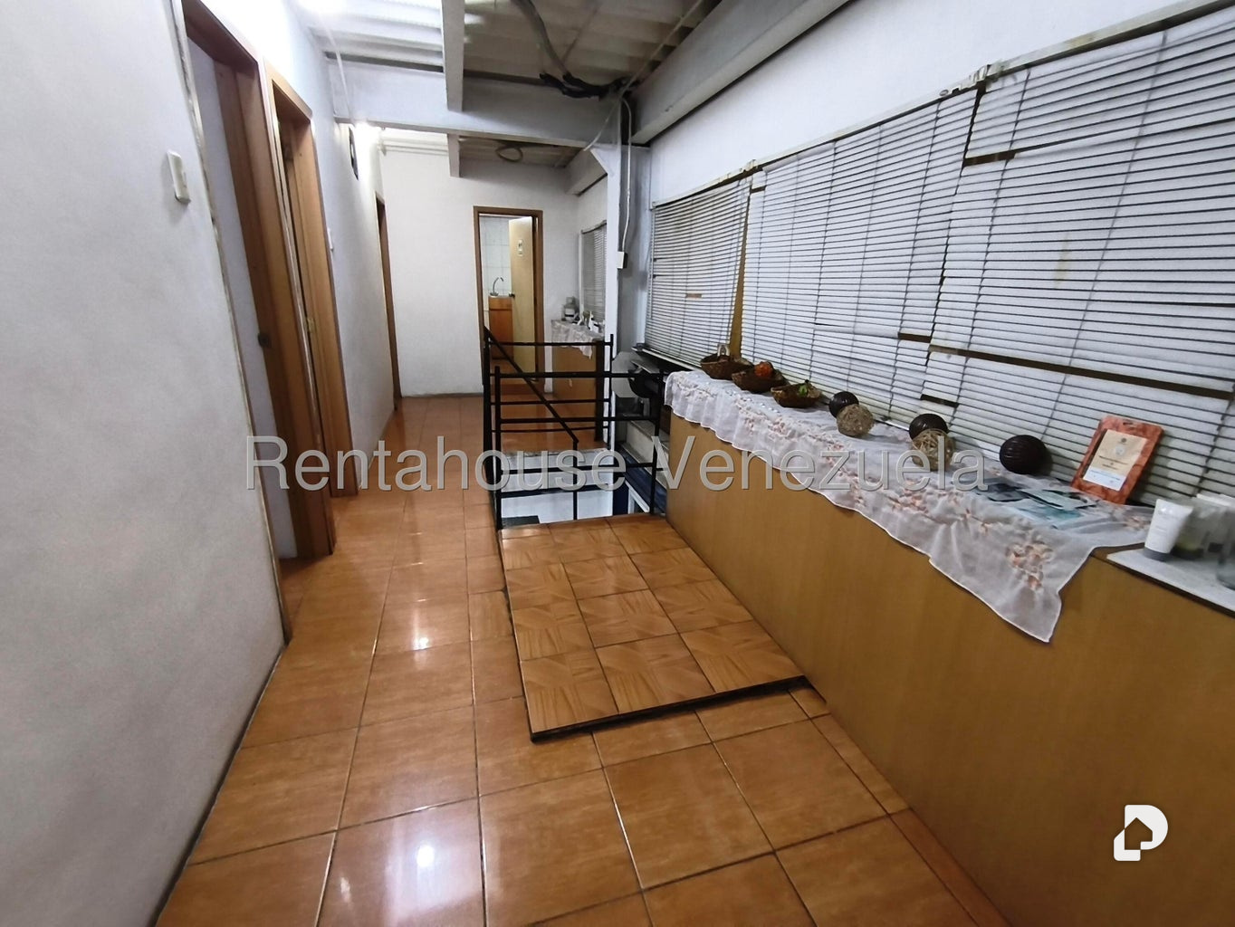 Local comercial en Parroquia Santa Rosalía, Caracas – 4