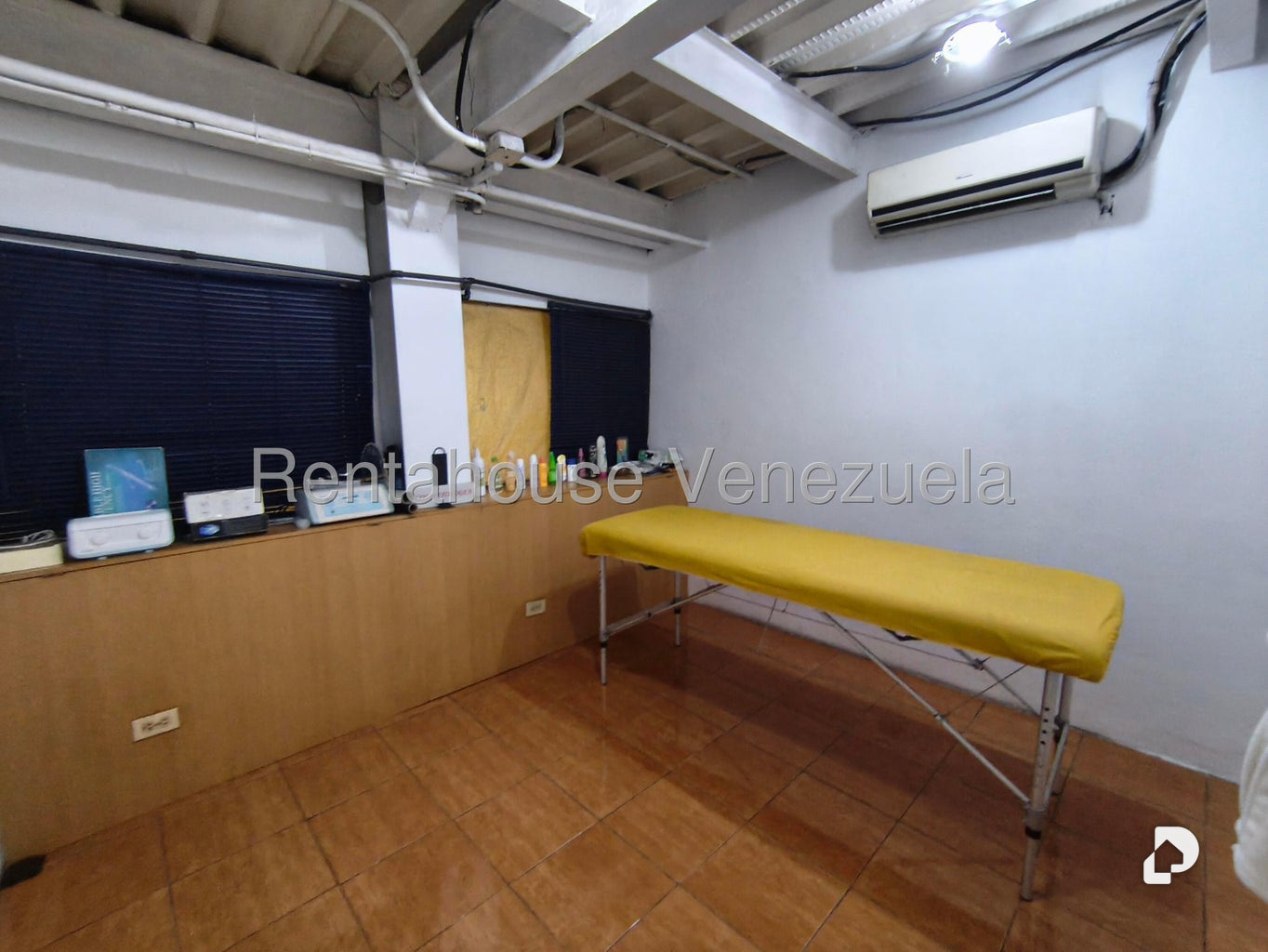 Local comercial en Parroquia Santa Rosalía, Caracas – 8