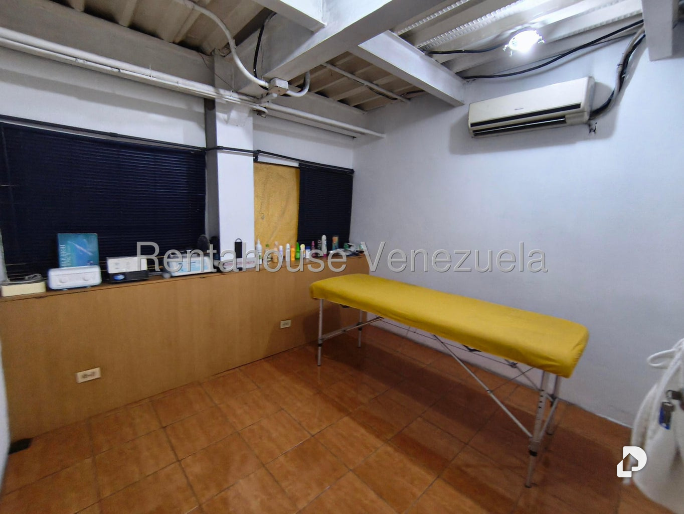Local comercial en Parroquia Santa Rosalía, Caracas – 10