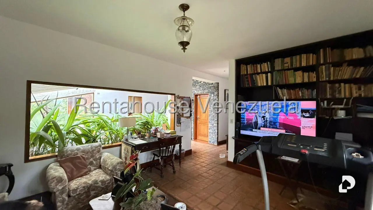 Casa en Oripoto, Caracas – 22