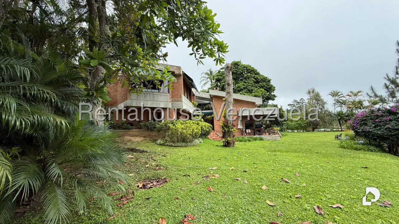 Casa en Oripoto, Caracas – 18