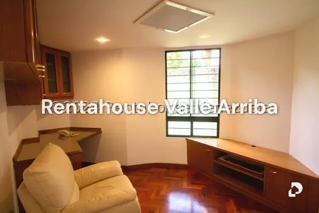 Apartamento en Colinas de Valle Arriba, Caracas – 11