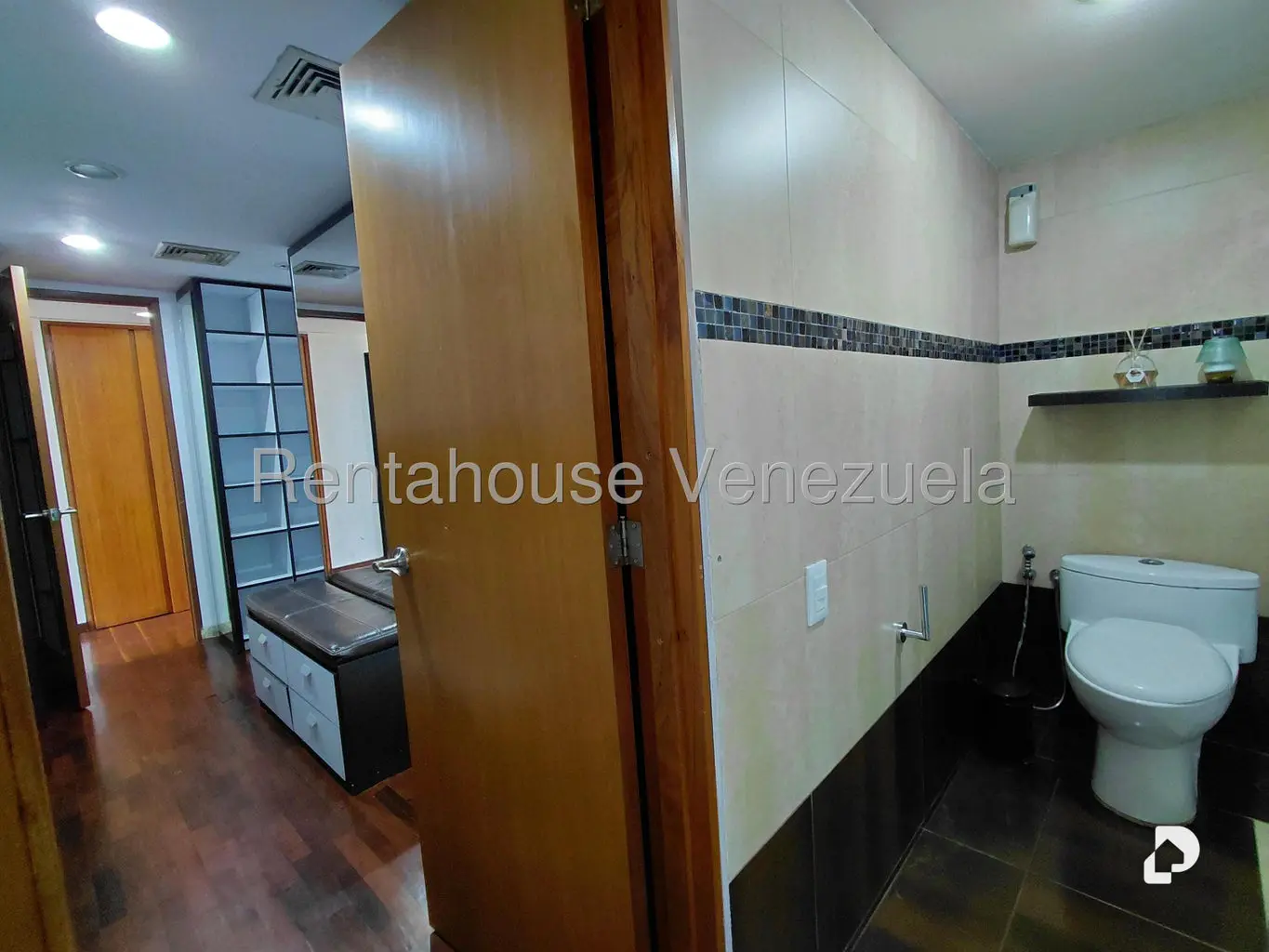 Penthouse en Los Dos Caminos, Caracas – 29
