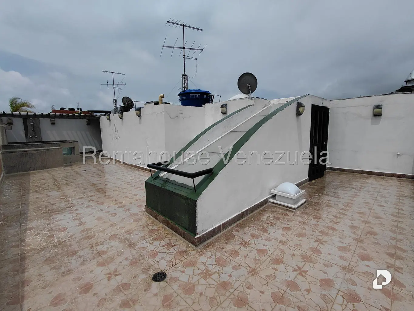 Penthouse en Los Dos Caminos, Caracas – 35