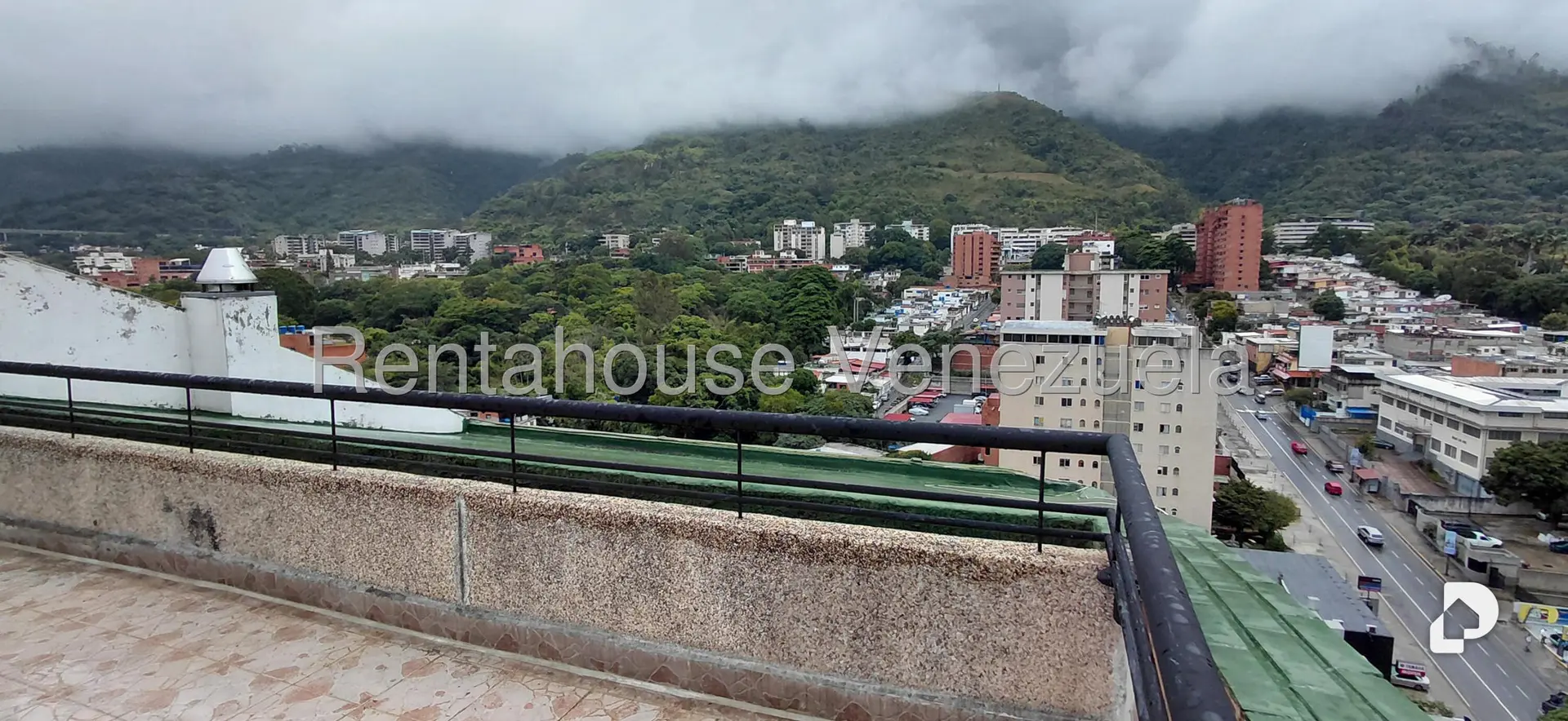 Penthouse en Los Dos Caminos, Caracas – 39