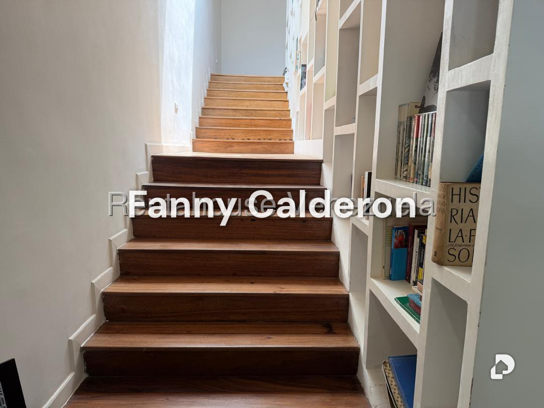 Casa en Santa Gertrudis, Caracas – 23
