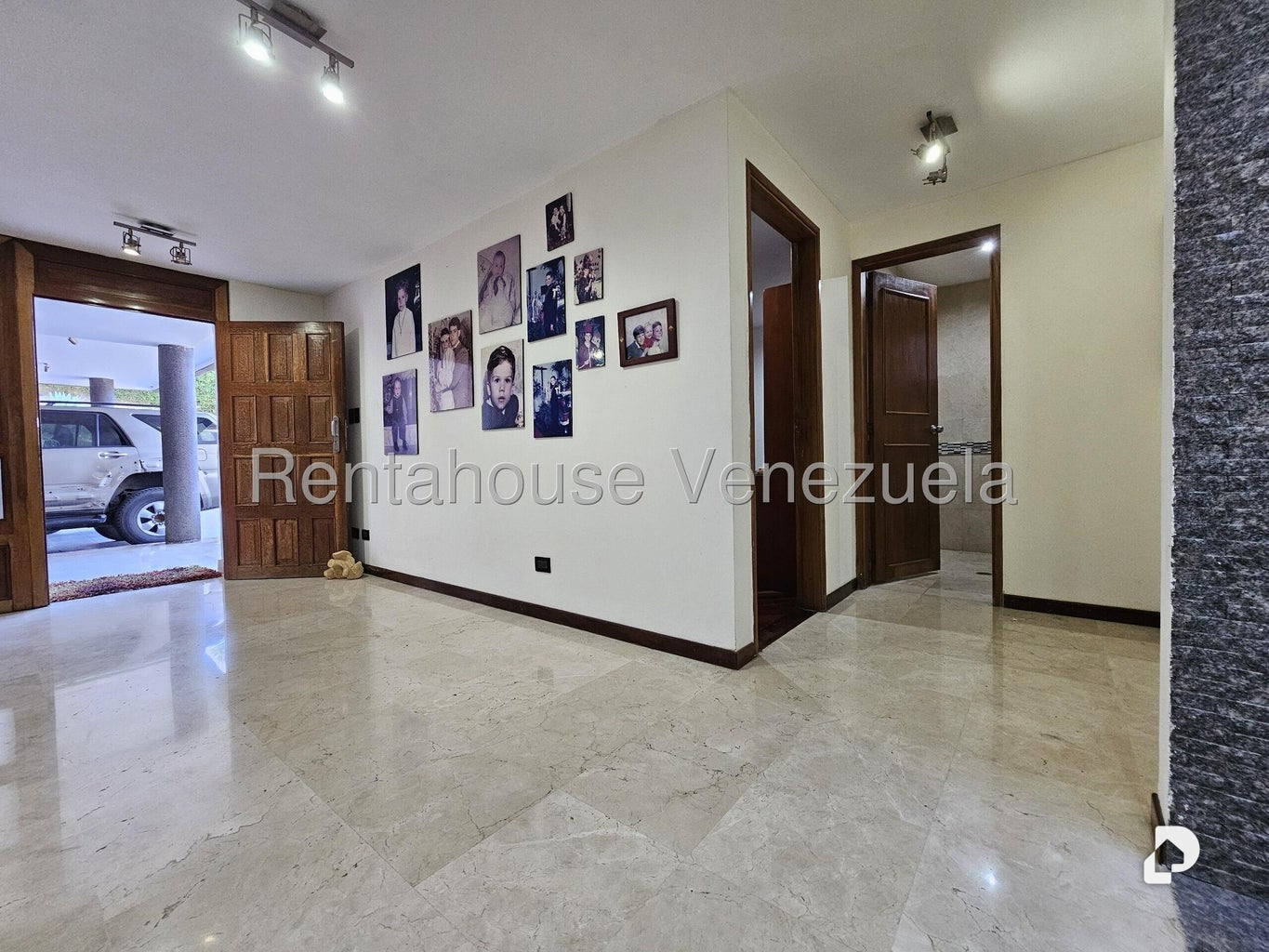 Casa en Los Naranjos (del Cafetal), Caracas – 11