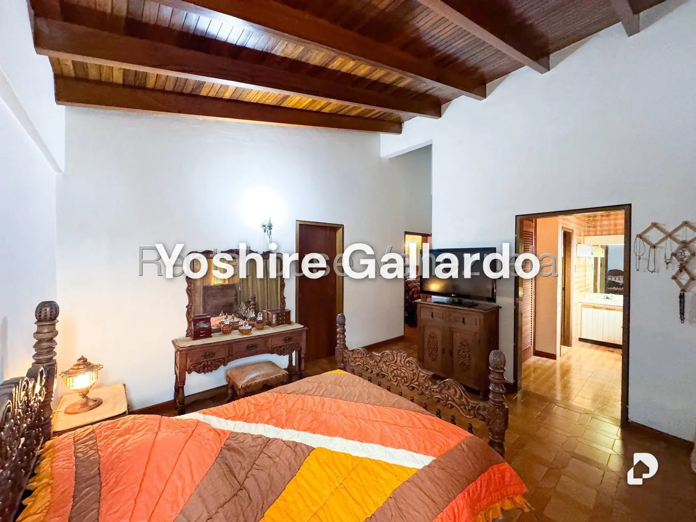 Casa en Los Nuevos Teques, Los Teques – 28