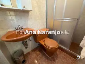 Casa en Alto Prado, Caracas – 25