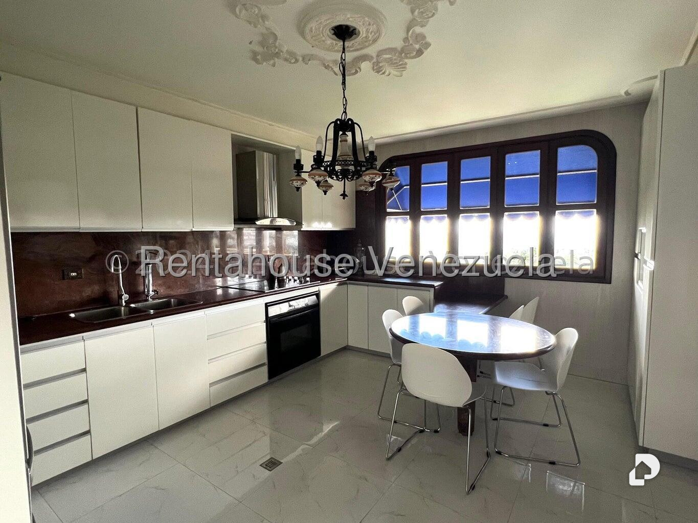 Casa en La Lagunita Country Club, Caracas – 11