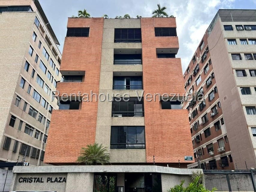 Apartamento en Los Palos Grandes, Caracas - 1