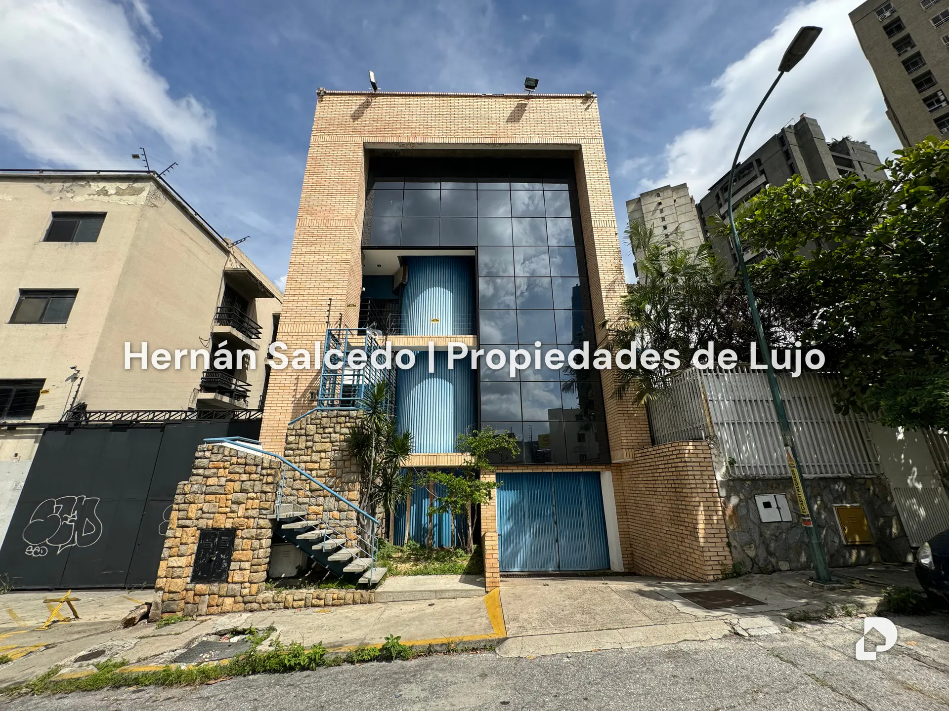 Edificio en Bello Monte, Caracas – 1