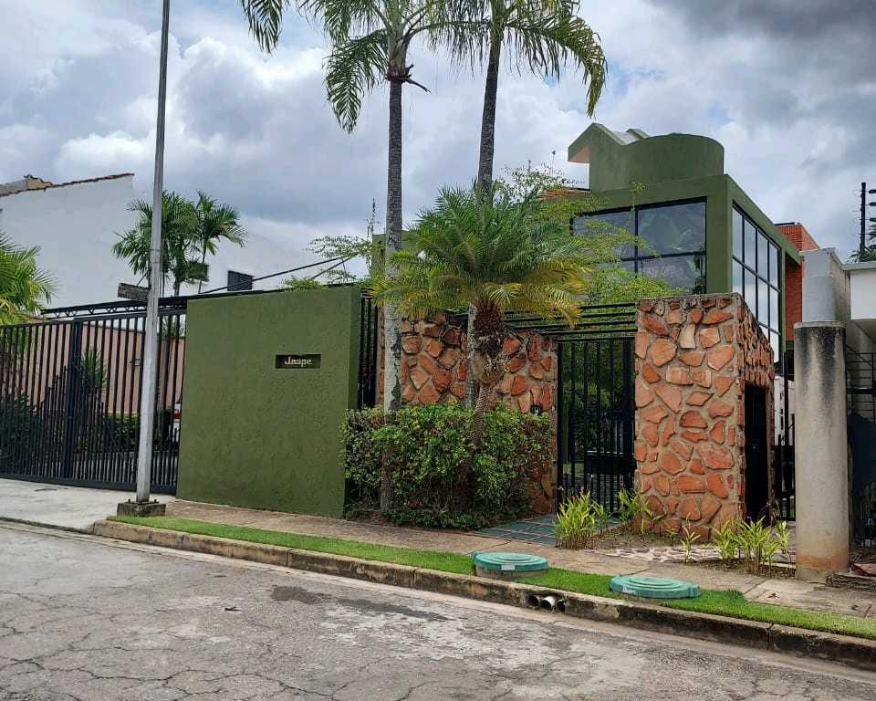 Casa en Altos de Guataparo, Valencia - 1