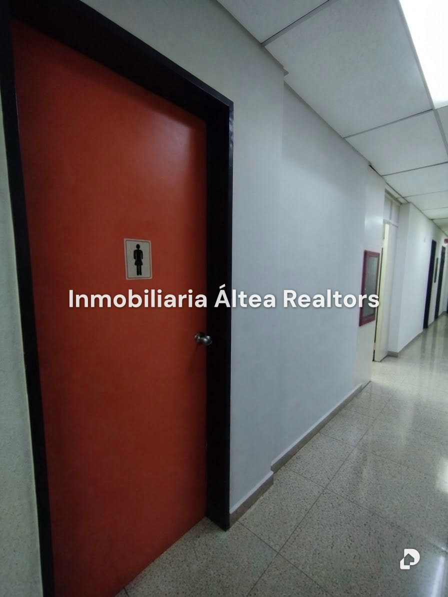 Oficina en Chacao, Caracas – 12