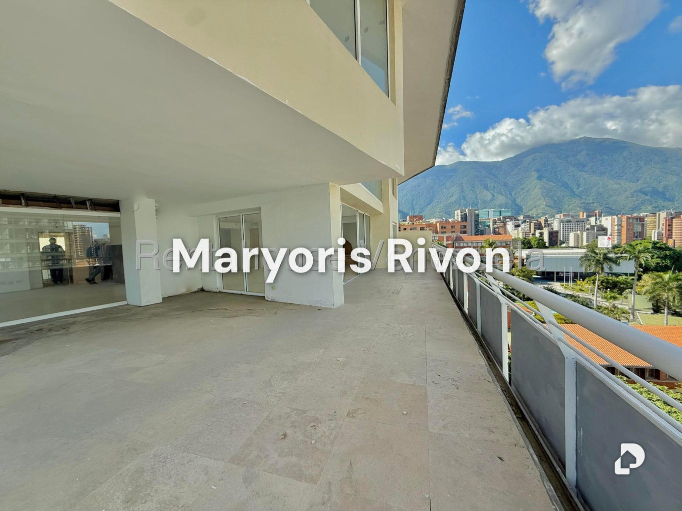 Apartment in Las Mercedes, Caracas – 4