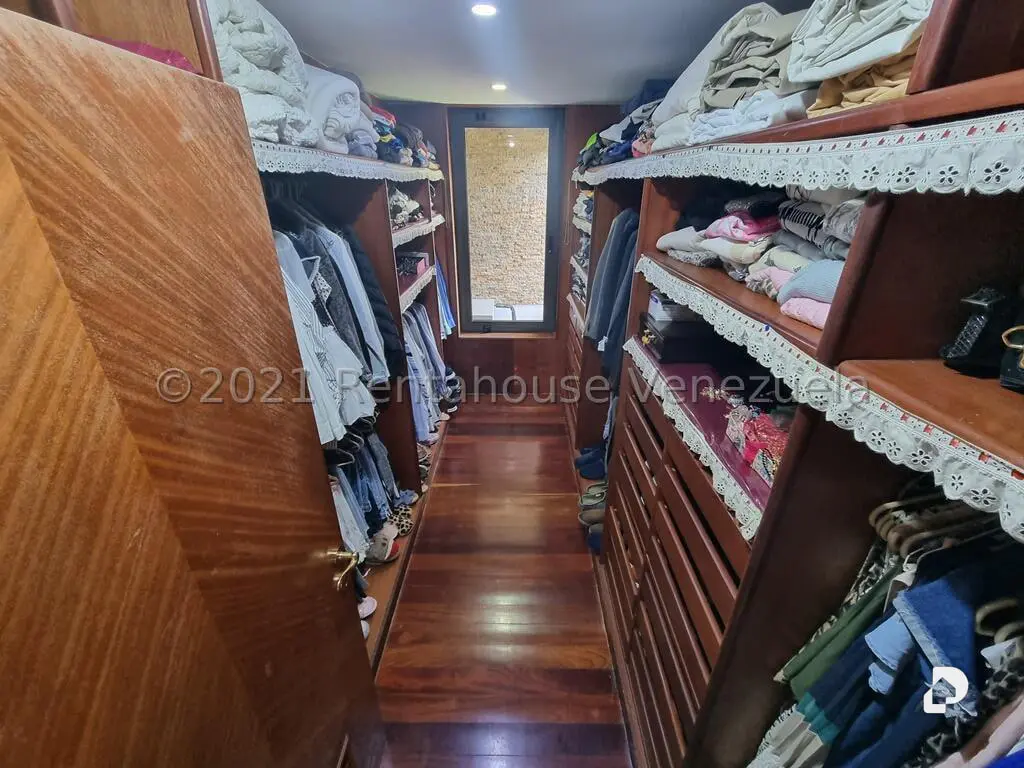 Apartamento en Los Chorros, Caracas – 28