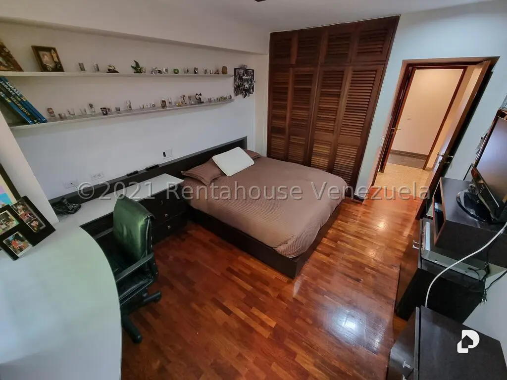 Apartamento en Los Chorros, Caracas – 25