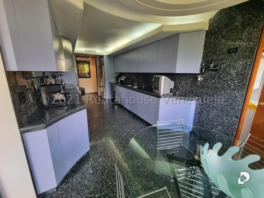 Apartamento en Los Chorros, Caracas – 13