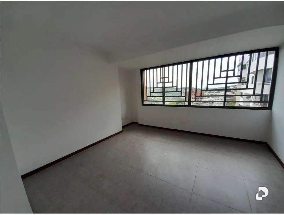 Apartamento en Urb. Miranda, Caracas – 22