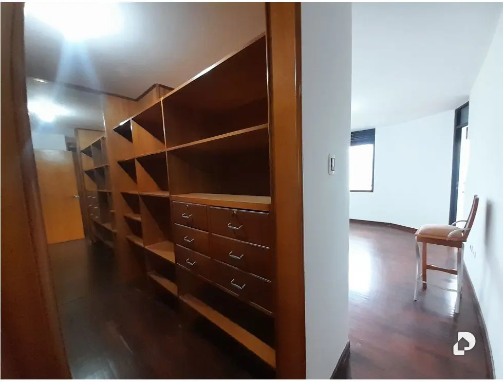 Apartamento en Urb. Miranda, Caracas – 34