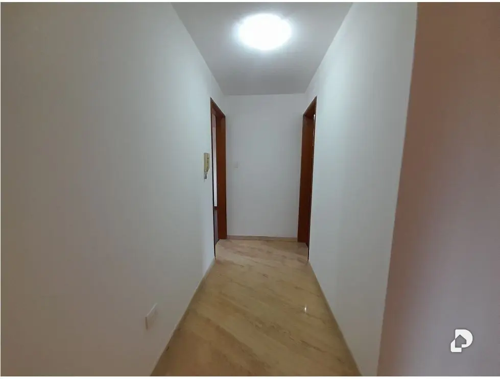 Apartamento en Urb. Miranda, Caracas – 24