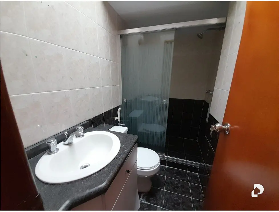 Apartamento en Urb. Miranda, Caracas – 23