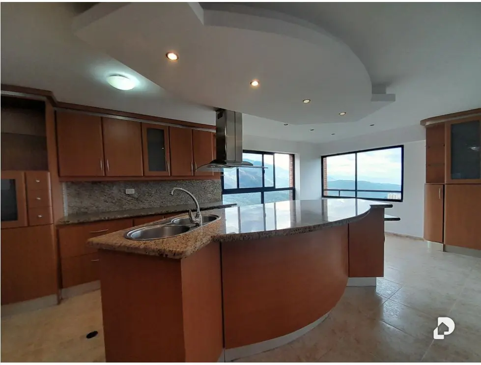 Apartamento en Urb. Miranda, Caracas – 11