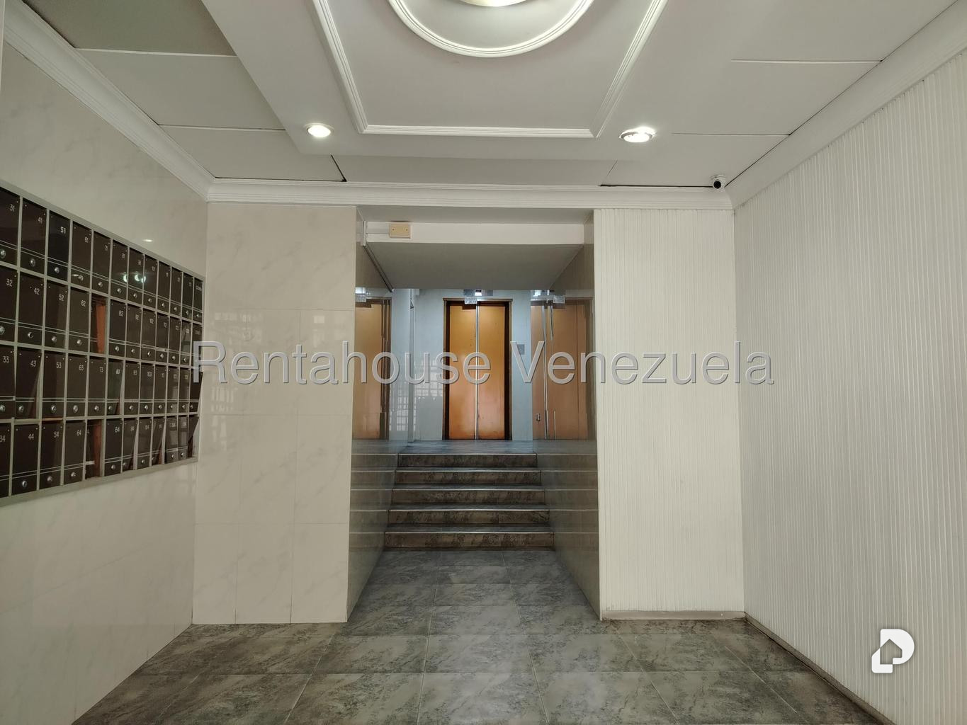 Local comercial en Altamira, Caracas – 21