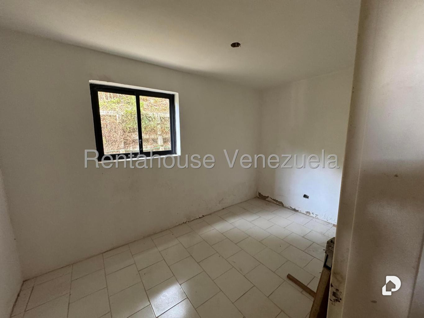 Casa en Oripoto, Caracas – 8