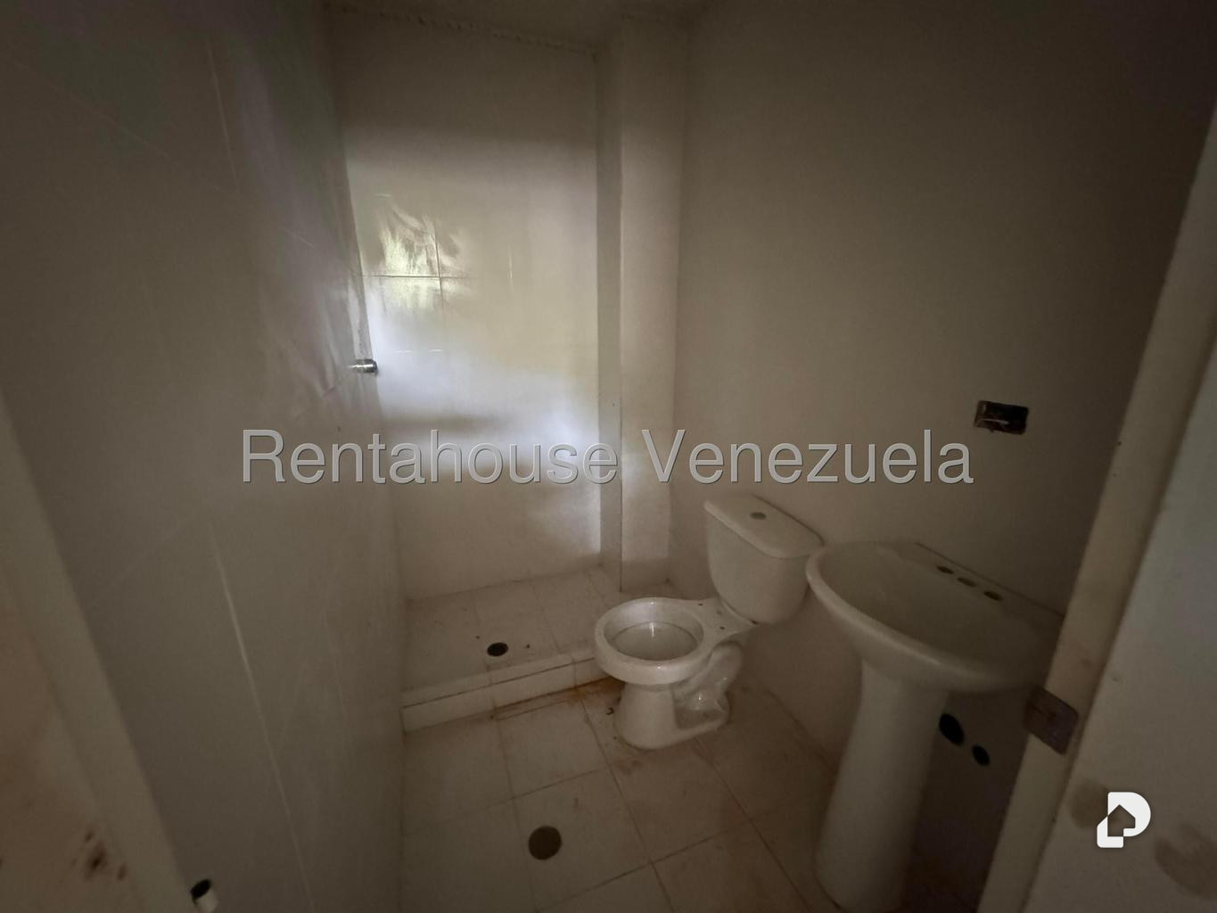Casa en Oripoto, Caracas – 9