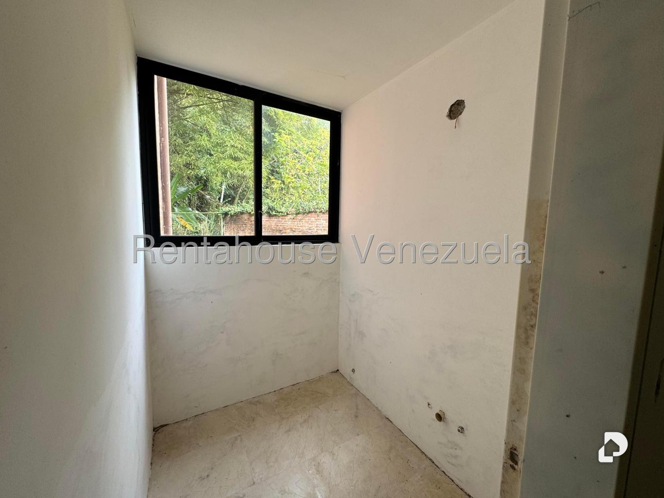 Casa en Oripoto, Caracas – 19