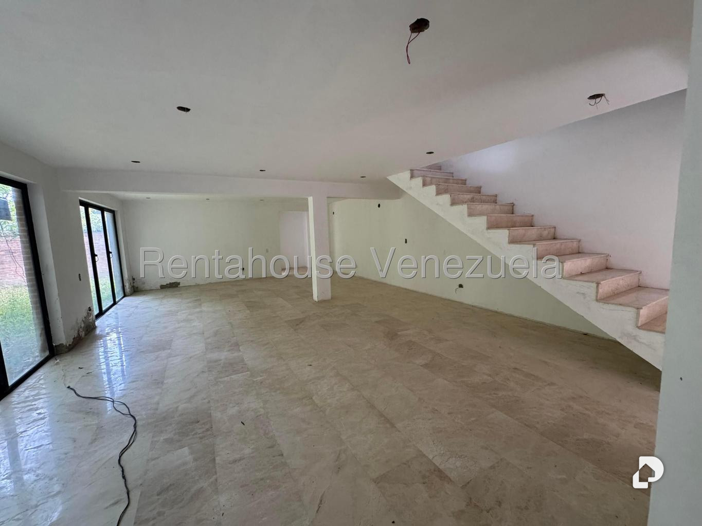 Casa en Oripoto, Caracas – 16