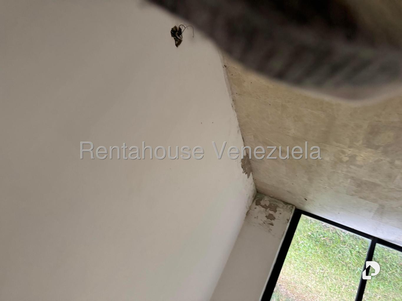 Casa en Oripoto, Caracas – 22